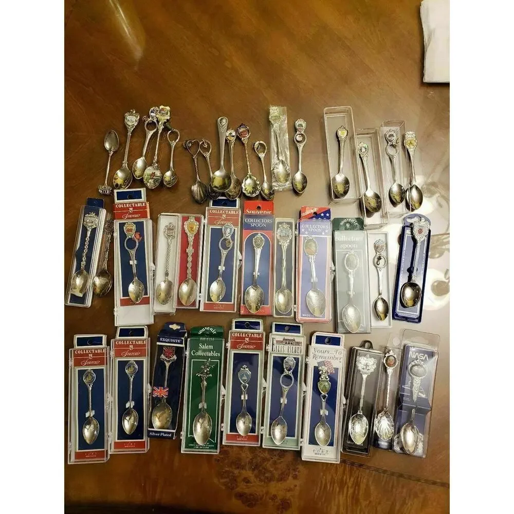 Collector Souvenir Spoon Collection Lot of 29 Silverstone USA State Foreign